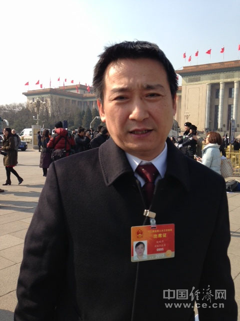 代表熱議政府工作報告：簡政放權(quán)力度前所未有