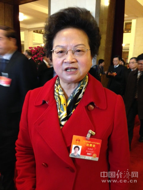 代表熱議政府工作報告：簡政放權(quán)力度前所未有