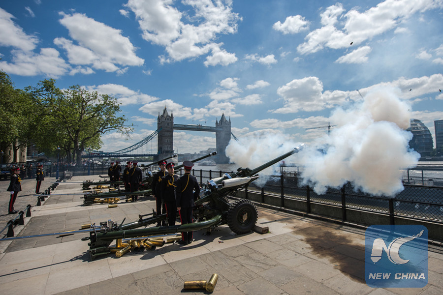 英國鳴放103響禮炮歡迎習近平
