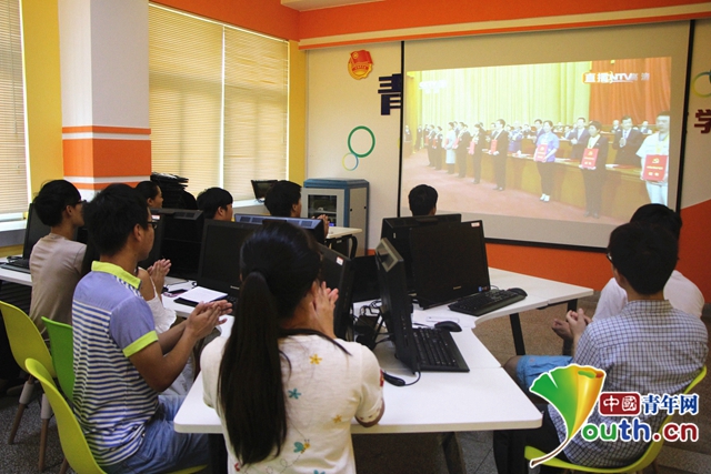 鎖定一個頻道 齊舉一面旗幟 同書一份答卷