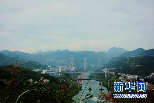 謝小華：一個橋路工的長征