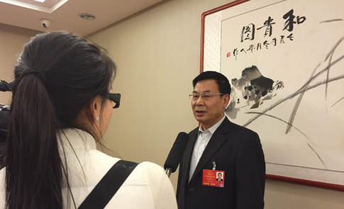 兩會記者手記:利用好新媒體優勢將群眾的聲音傳播出去