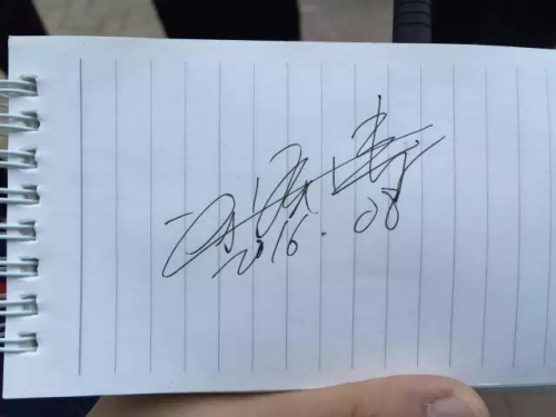 在奧運村閑逛能遇到誰? 寧澤濤溜達似“老干部”