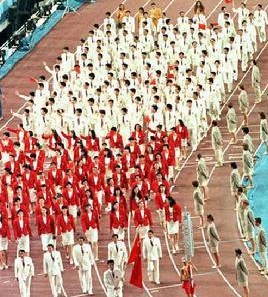 “西紅柿炒雞蛋”入場服火了! 中國隊竟然穿了三屆奧運