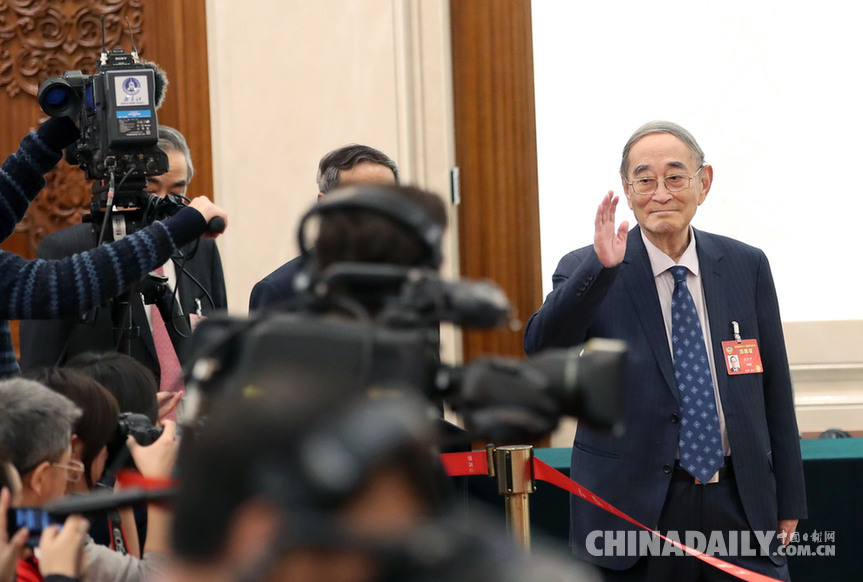 政協委員談促進經濟平穩(wěn)健康發(fā)展