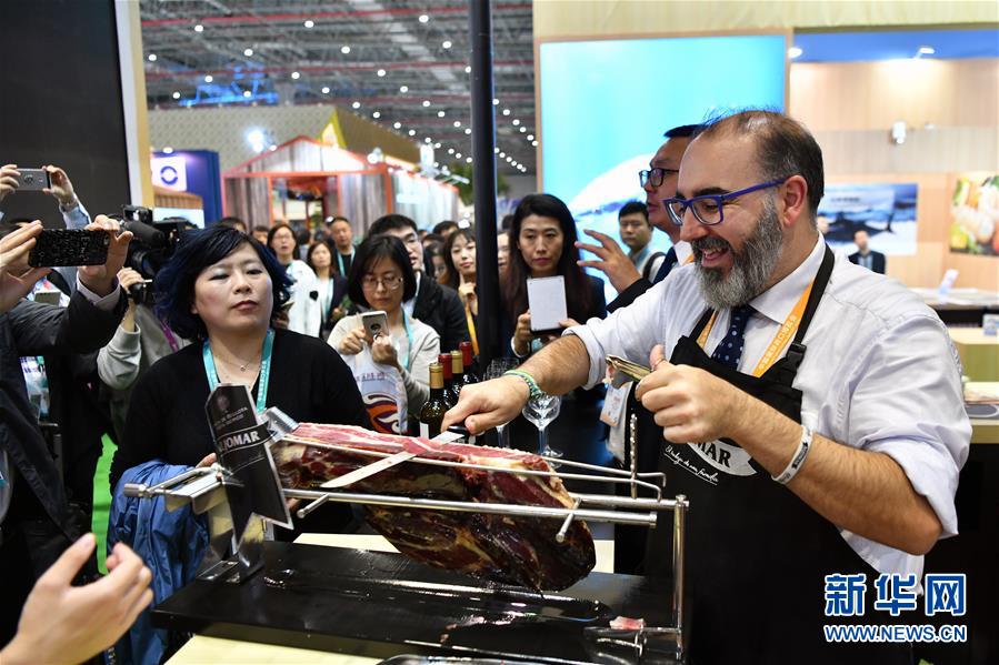 走進進博會企業展