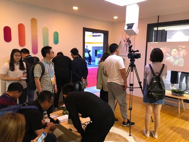 網絡強國有AI!百度成2018數字中國建設峰會“網紅”