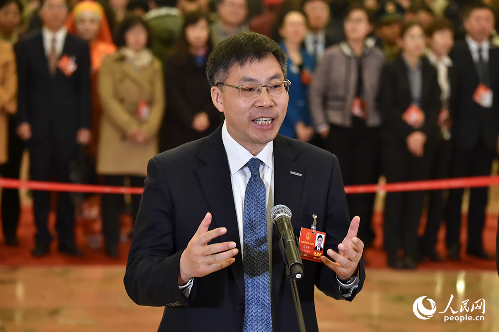 第四場“代表通道”開啟:全國人大代表接受采訪