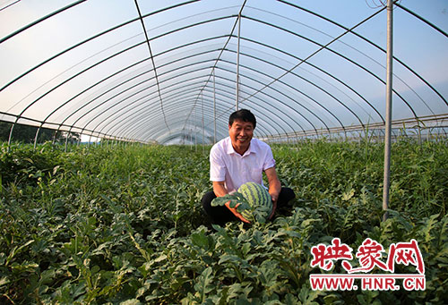 扶貧三記(中):千萬富翁回村創業 蹬三輪送西瓜