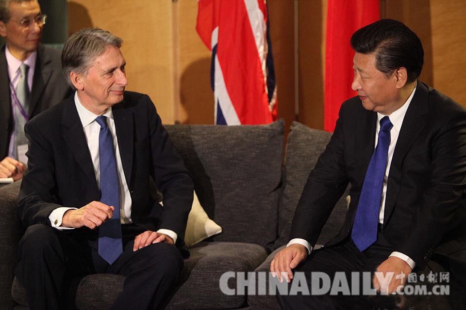 習(xí)近平主席夫婦抵達(dá)英國