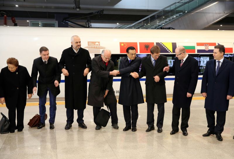 “高鐵外交”——李克強邀請中東歐16國領導人共乘高鐵