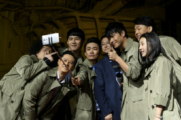 360奇酷手機測臉齡功能受追捧 陳思誠王寶強大呼“過癮”