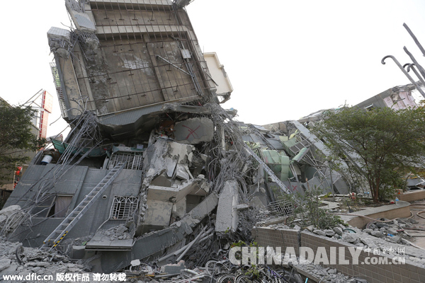 臺灣高雄發生6.7級地震 臺南市多處建筑倒塌