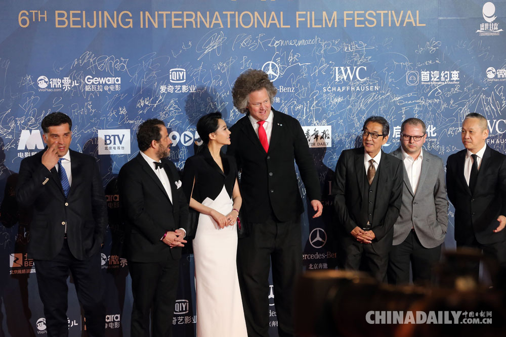 第六屆北京國(guó)際電影節(jié)開(kāi)幕 波特曼攜導(dǎo)演處女作亮相