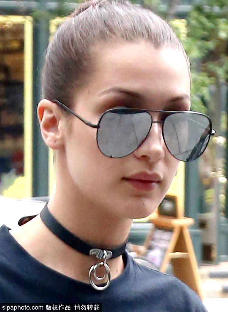 雷朋 鏡面……哪個明星的墨鏡最拉風？