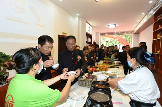 幸福100讓“普惠養老”造福千家萬戶