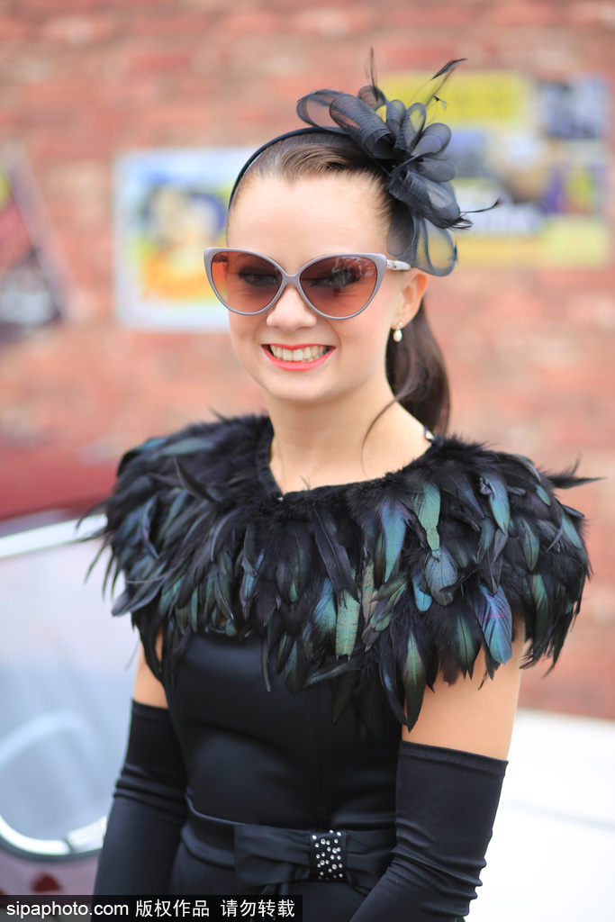 英古德伍德復古會 民眾復古裝搭配老爺車韻味十足