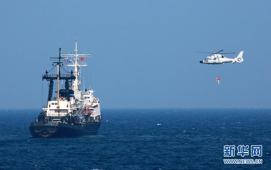 中俄“海上聯合—2016”軍事演習舉行海上聯合行動演練