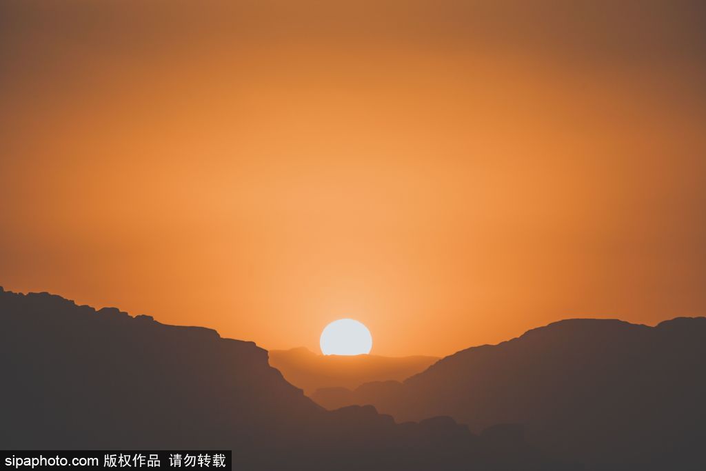 攝影師周游世界 用鏡頭記錄各國(guó)絕美風(fēng)光