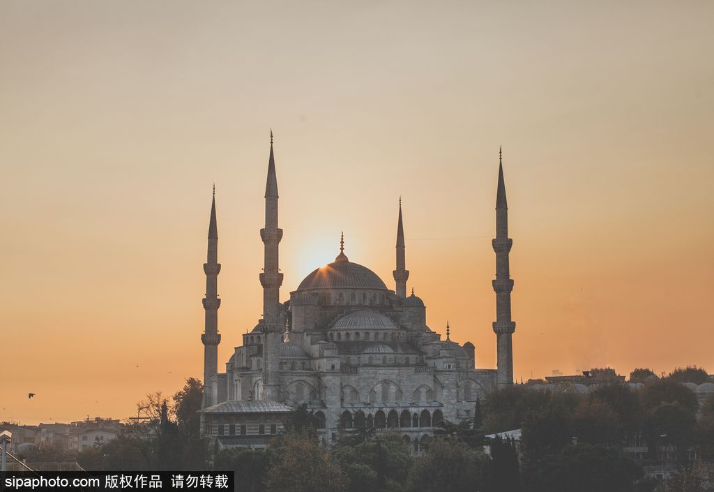 攝影師周游世界 用鏡頭記錄各國絕美風(fēng)光