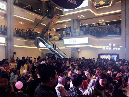 讓地產(chǎn)商眼紅的黃金周奇跡出自誰(shuí)手?