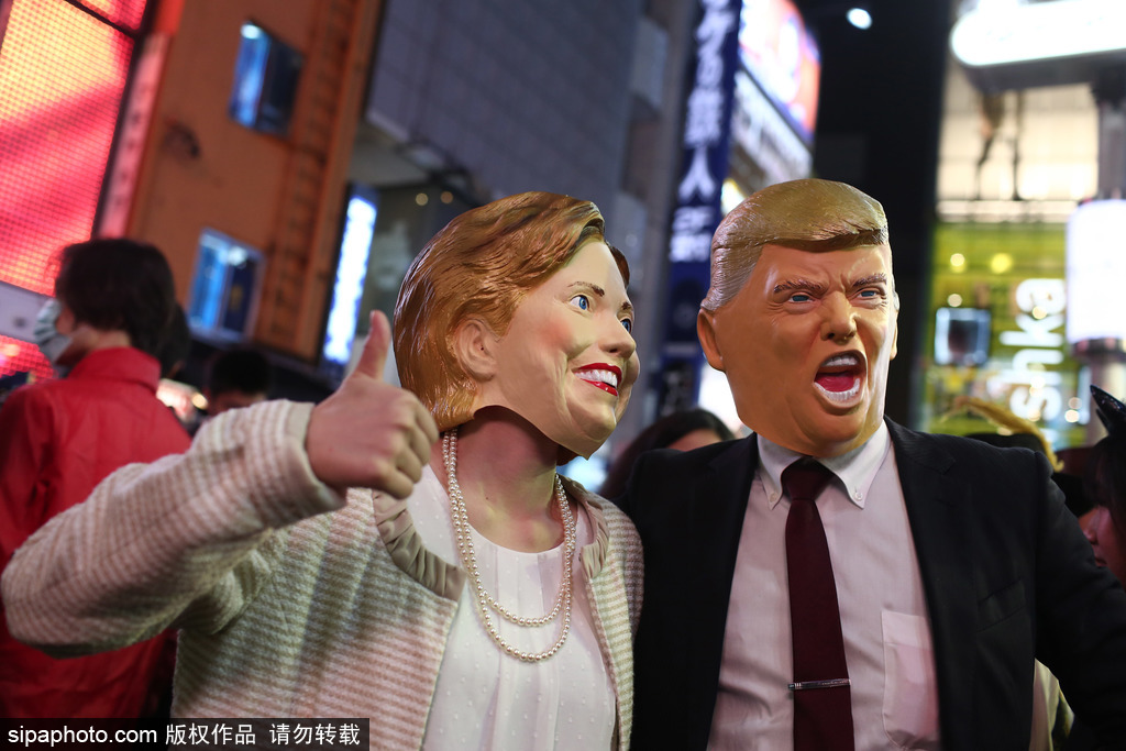 當(dāng)美國(guó)大選遇上萬圣節(jié) 盤點(diǎn)節(jié)日期間的“特朗普希拉里”