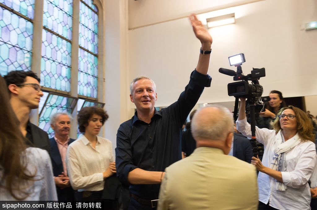 記者節 盤點鏡頭背后國外媒體人的“洪荒之力”