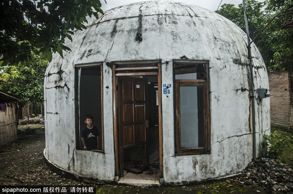 印尼海嘯十年后的災民村 圓頂房屋造型奇特成旅游景點