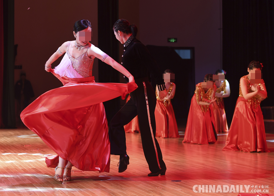 長春女子監獄舉辦春晚 獄警與服刑人員共度新春佳節