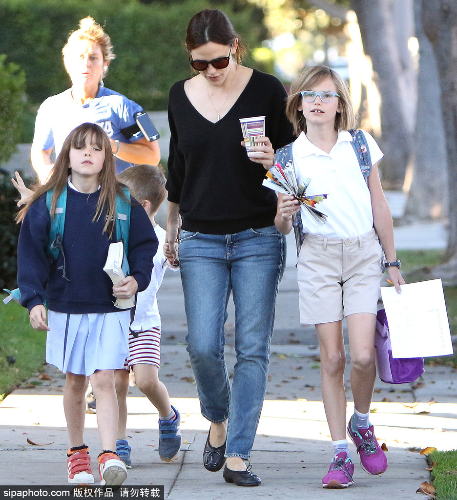 又到一年開學季 盤點好萊塢萌娃星二代上學路