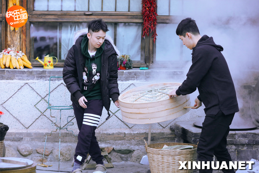 《向往的生活》董子健坦言疼愛(ài)劉憲華 眾人“整蠱”