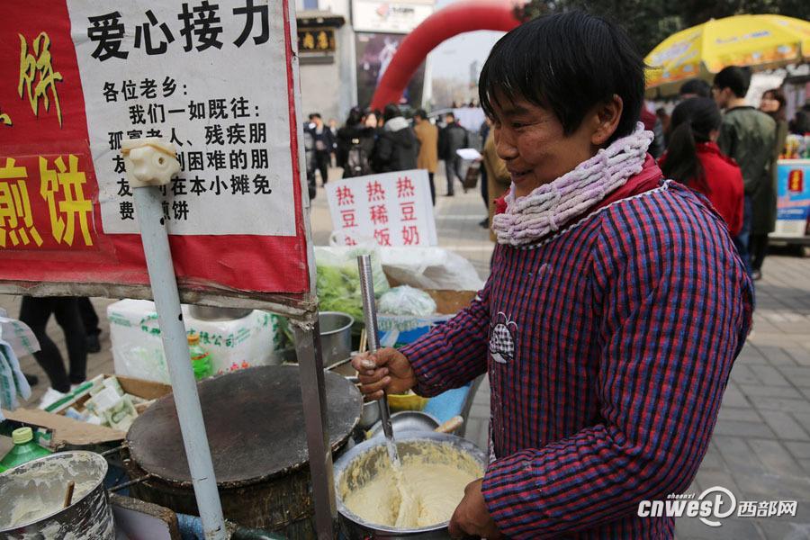 西安煎餅夫妻 9年堅持為特殊群體提供免費煎餅（組圖）
