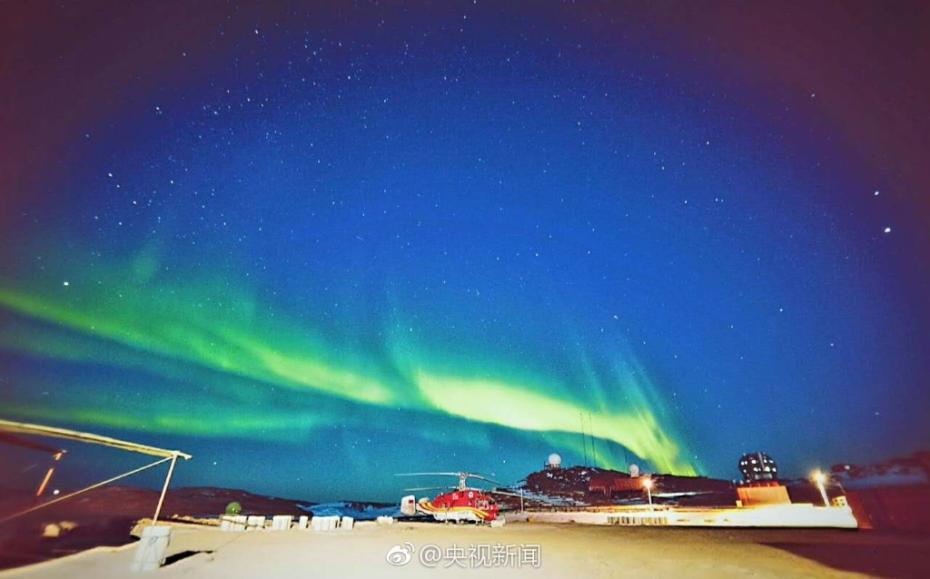 直擊二月南極風(fēng)光 有極光有萌寵（組圖）