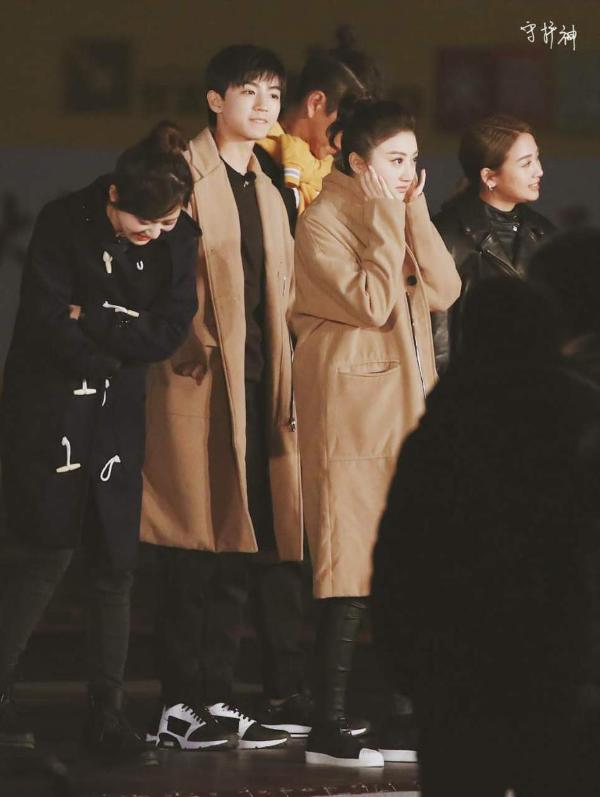 《少年團(tuán)》路透照曝光 景甜背王俊凱“姐姐力”爆棚