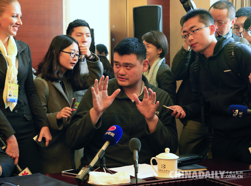 全國政協十二屆五次會議體育界別舉行小組會議