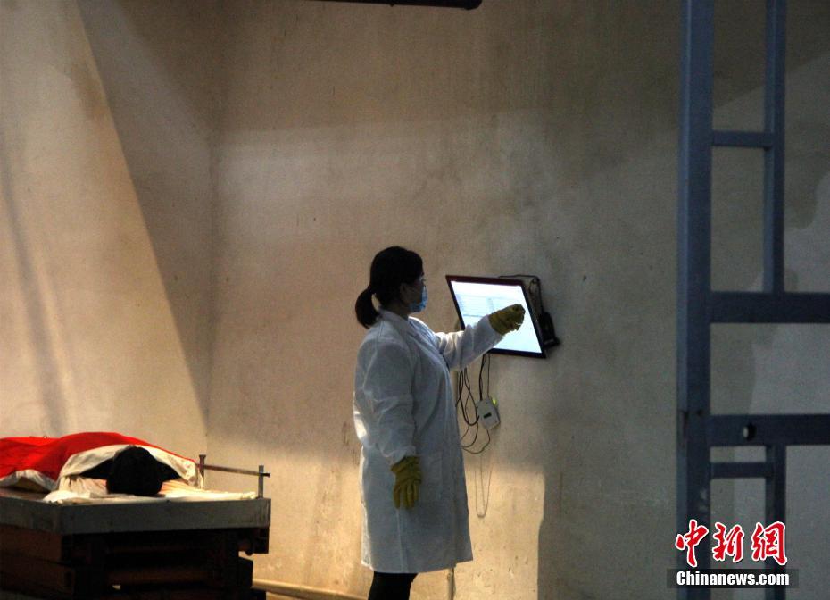 探訪廣西90后女遺體化妝師 堅(jiān)守五年護(hù)送逝者最后一程（組圖）