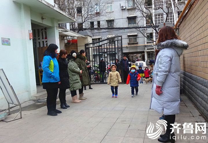 濟(jì)南槐蔭實(shí)驗(yàn)幼兒園開啟“爸媽松開手 寶貝勇敢走”活動