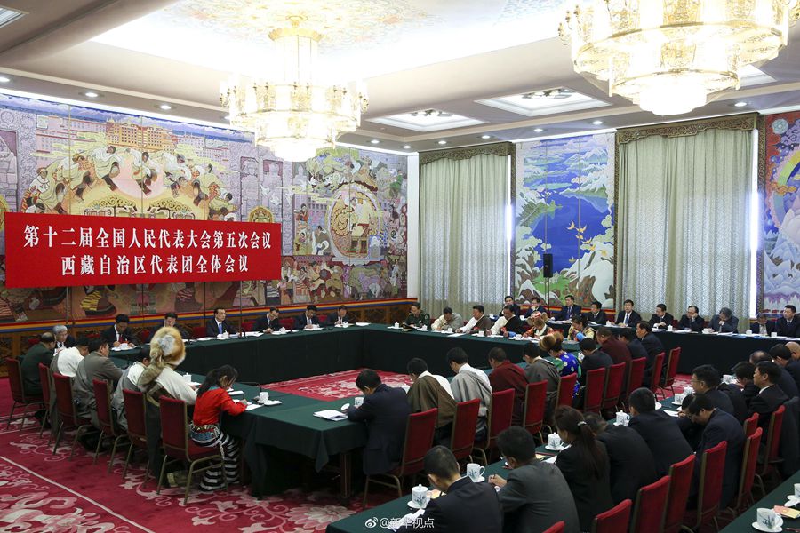 李克強參加西藏代表團審議：民族團結要像糌粑和糍粑那樣捏成團、聚成團、抱成團