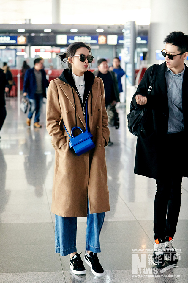 孫怡最新機(jī)場街拍曝光 酷勁十足簡約風(fēng)