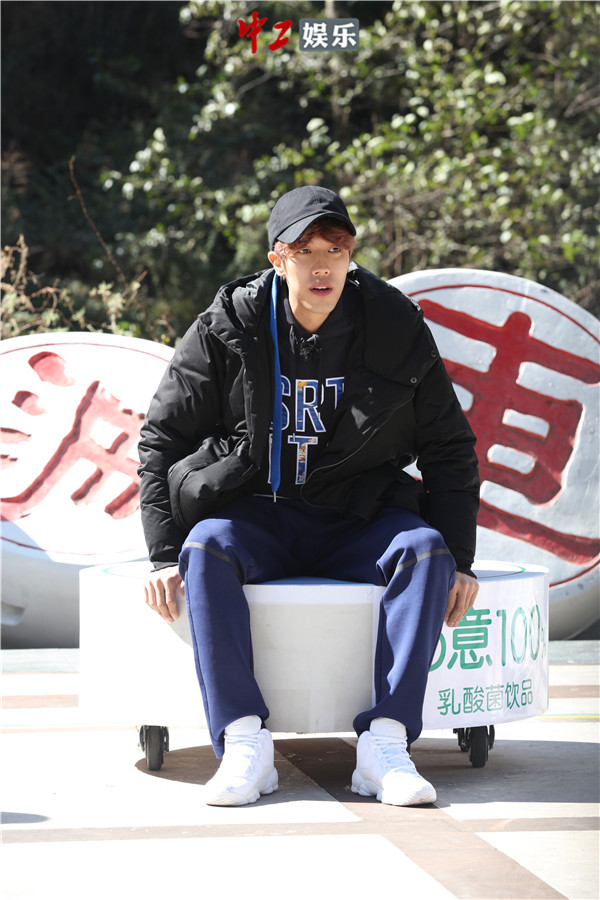 《二十四小時》大張偉無心任務賞美景 陳坤煲雞湯遭 “神補刀”[組圖]