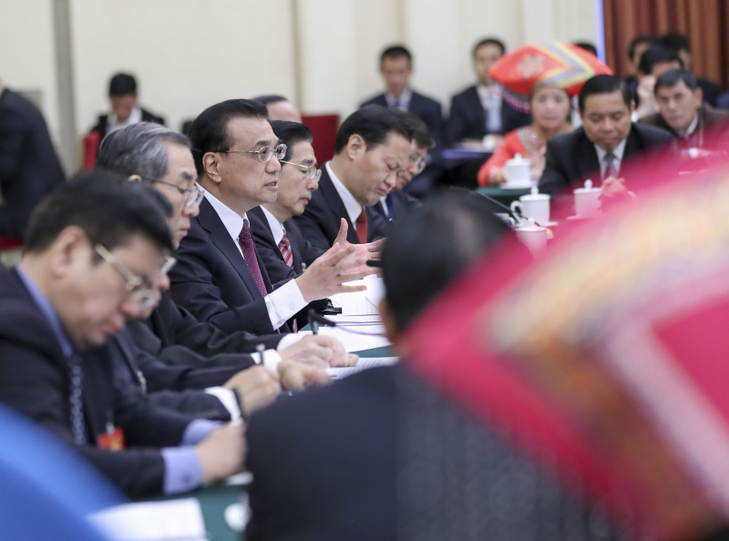 李克強(qiáng):查個(gè)地條鋼比你批個(gè)鋼鐵項(xiàng)目震動(dòng)可大多了