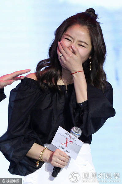 林心如產(chǎn)后與蘇有朋再合體 捂嘴甜笑婚戒超搶鏡