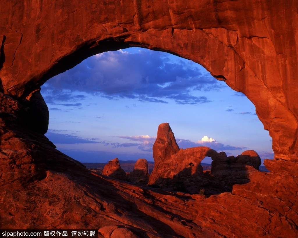 馬爾他海岸景觀“藍窗”沉入海底 盤點全球僅存石灰巖拱形門奇觀