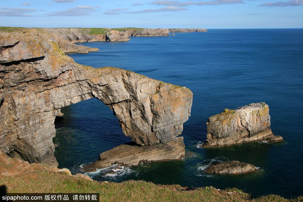 馬爾他海岸景觀“藍(lán)窗”沉入海底 盤點(diǎn)全球僅存石灰?guī)r拱形門奇觀
