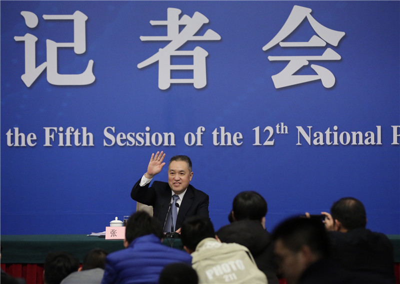 國(guó)家工商總局局長(zhǎng)張茅就“深化商事制度改革”答記者問