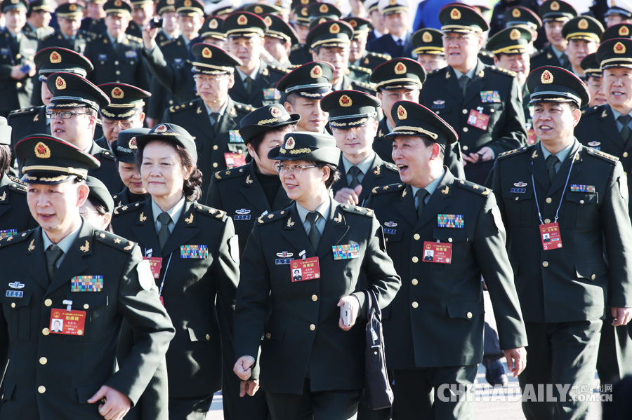 十二屆全國(guó)人大五次會(huì)議舉行第三次全體會(huì)議