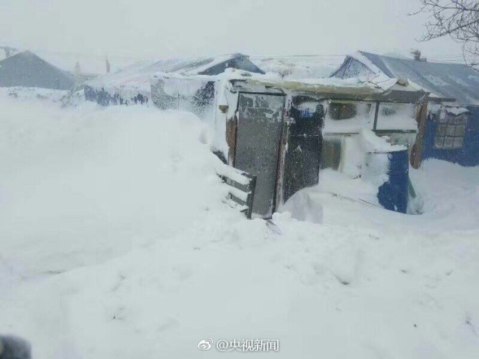 西藏多地出現特大暴雪 積雪半米厚（組圖）
