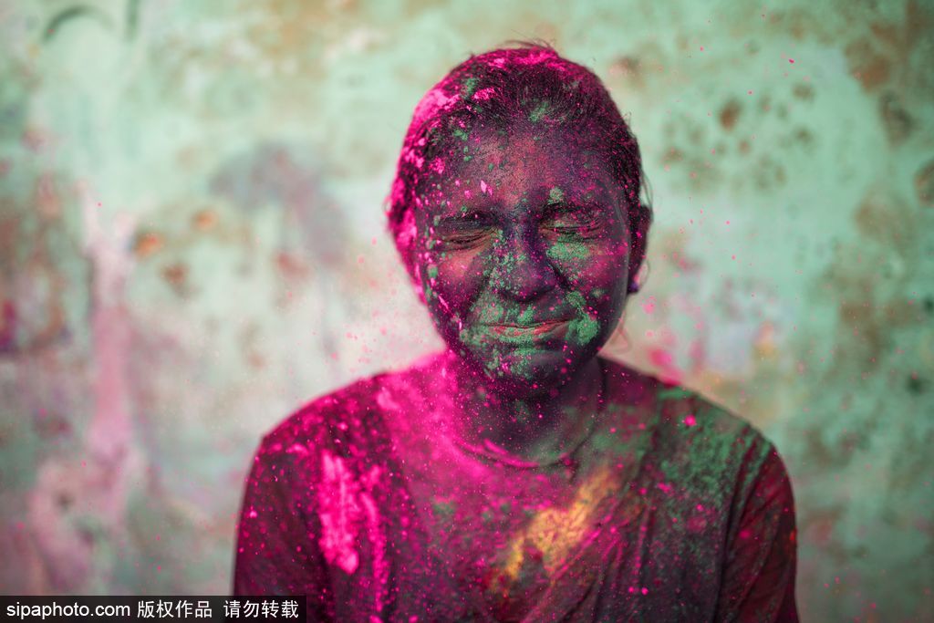 最多彩的笑臉 記錄印度金奈胡里節(jié)兒童肖像