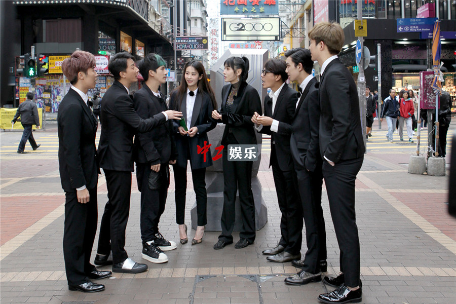 《二十四小時(shí)》水手團(tuán)西裝殺 在港上演“無間道”