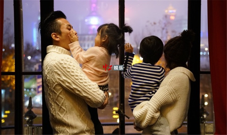 劉濤談二胎滔滔不絕 遭反問“喜歡哪個孩子多一些”